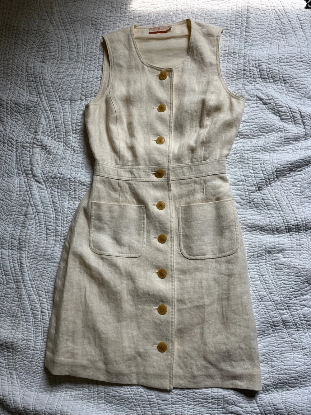 Tory Burch Sleeveless Button-Front Linen Dress in Cream
